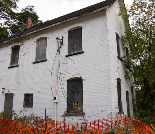 Boarded up house in Altona